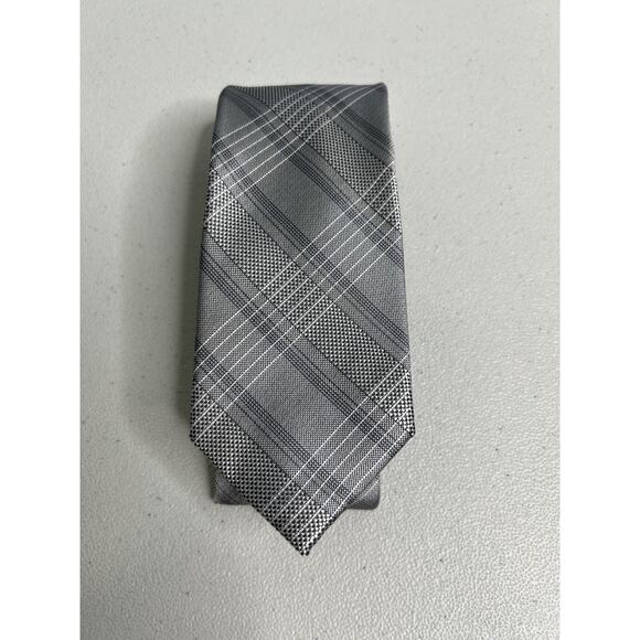 Calvin Klein Gray Plaid Pattern Silk Blend Slim Designer Tie NWT - Picture 1 of 7